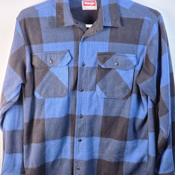 WRANGLER Premium Quality Flannel Men's Medium Fleece Blue Plaid Button Up - Picture 2 of 10
